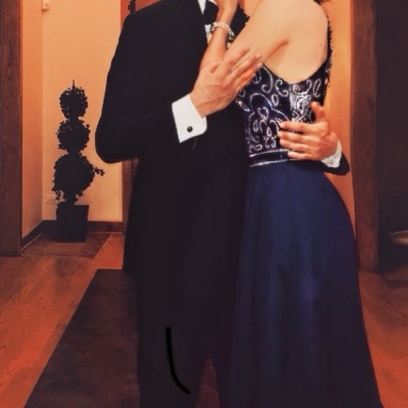 Homecoming / prom dress - Picture 1 of 3